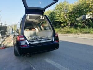 quanto costa un carro funebre